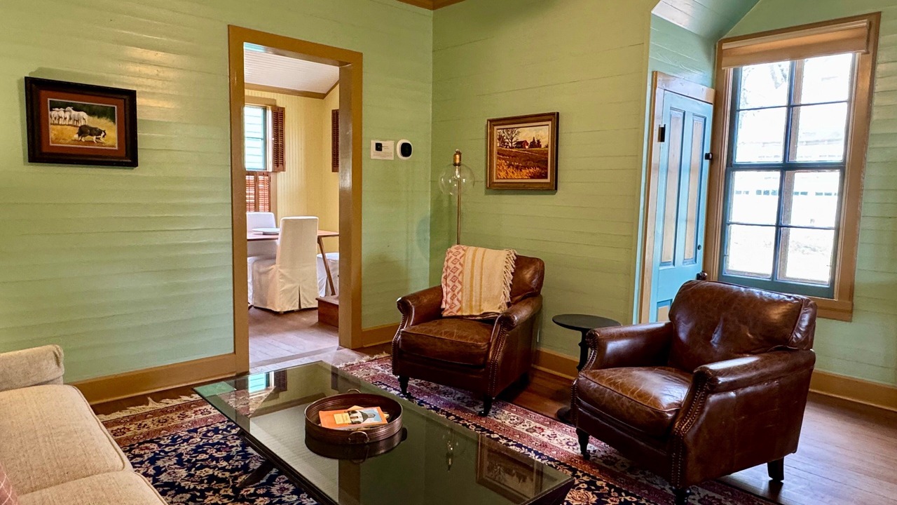 Photo of Livingroom in Fredericksburg