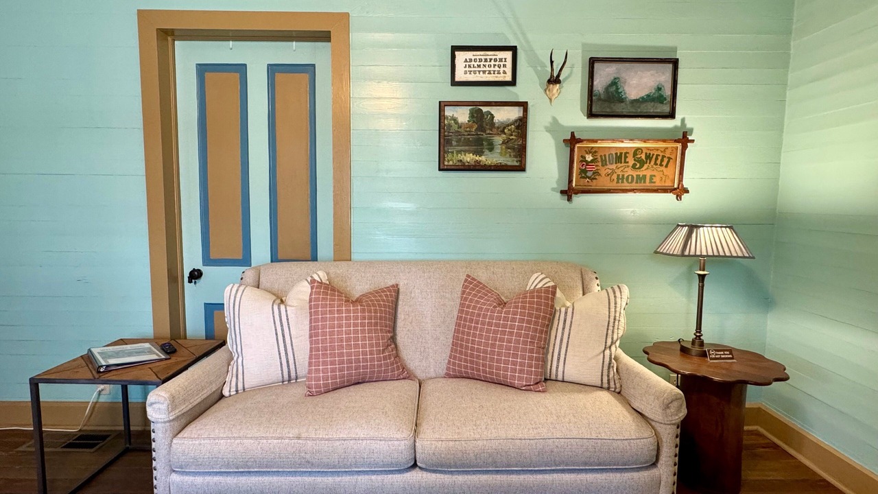 Photo of Livingroom in Fredericksburg