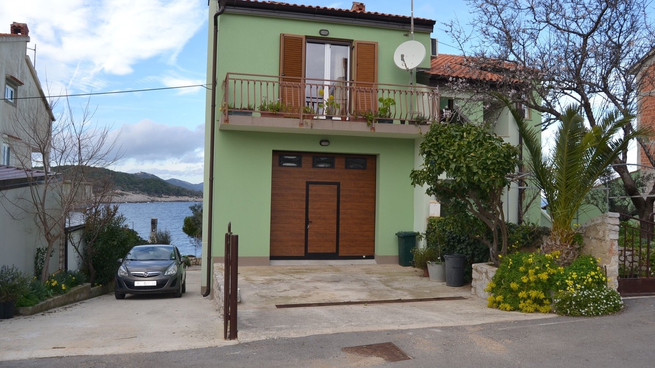 Photo of Outdoor in Cove Murtar