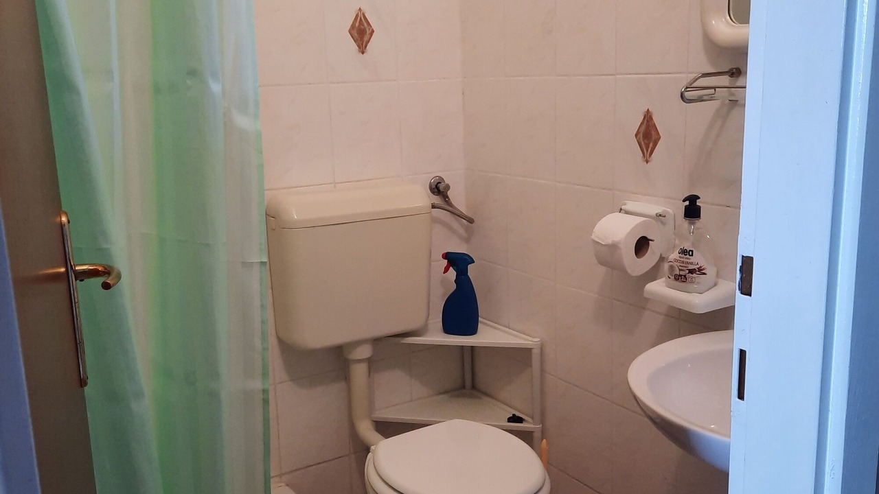 Photo of Bathroom in Muline