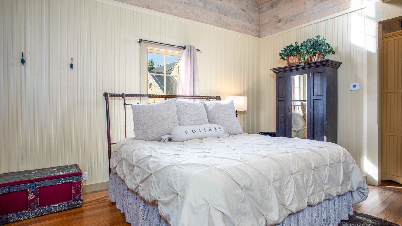Photo of Bedroom in Fredericksburg