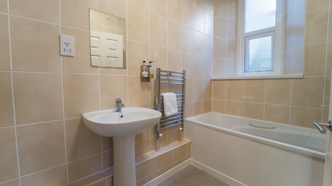 Photo of Bathroom in Torquay City Centre