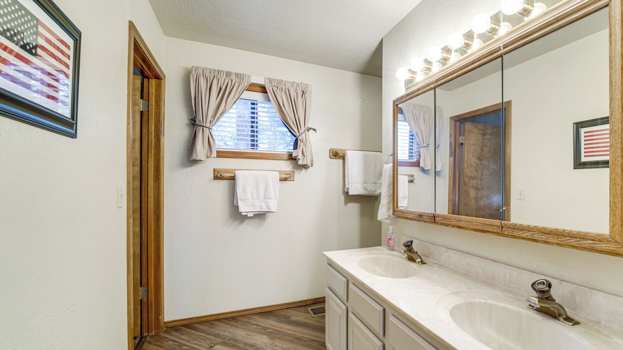 Photo of Bathroom in Munds Park