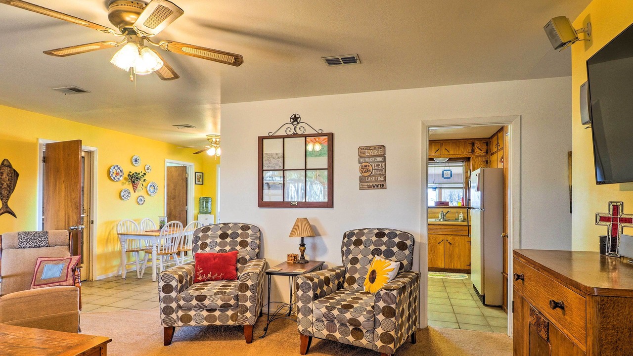 Photo of Livingroom in Tow