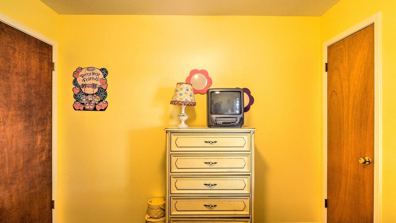 Photo of Bedroom in Tow