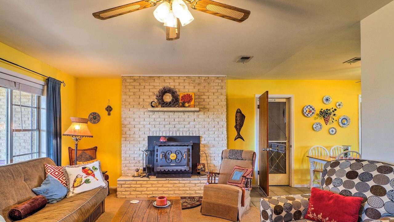 Photo of Livingroom in Tow