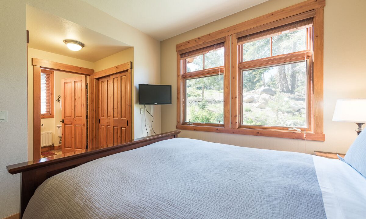 Photo of Bedroom in Crooked Pines