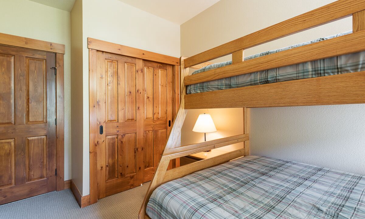 Photo of Bedroom in Crooked Pines