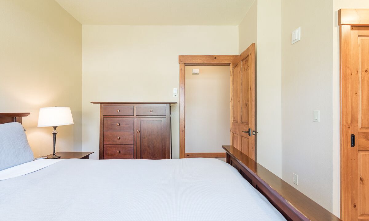 Photo of Bedroom in Crooked Pines