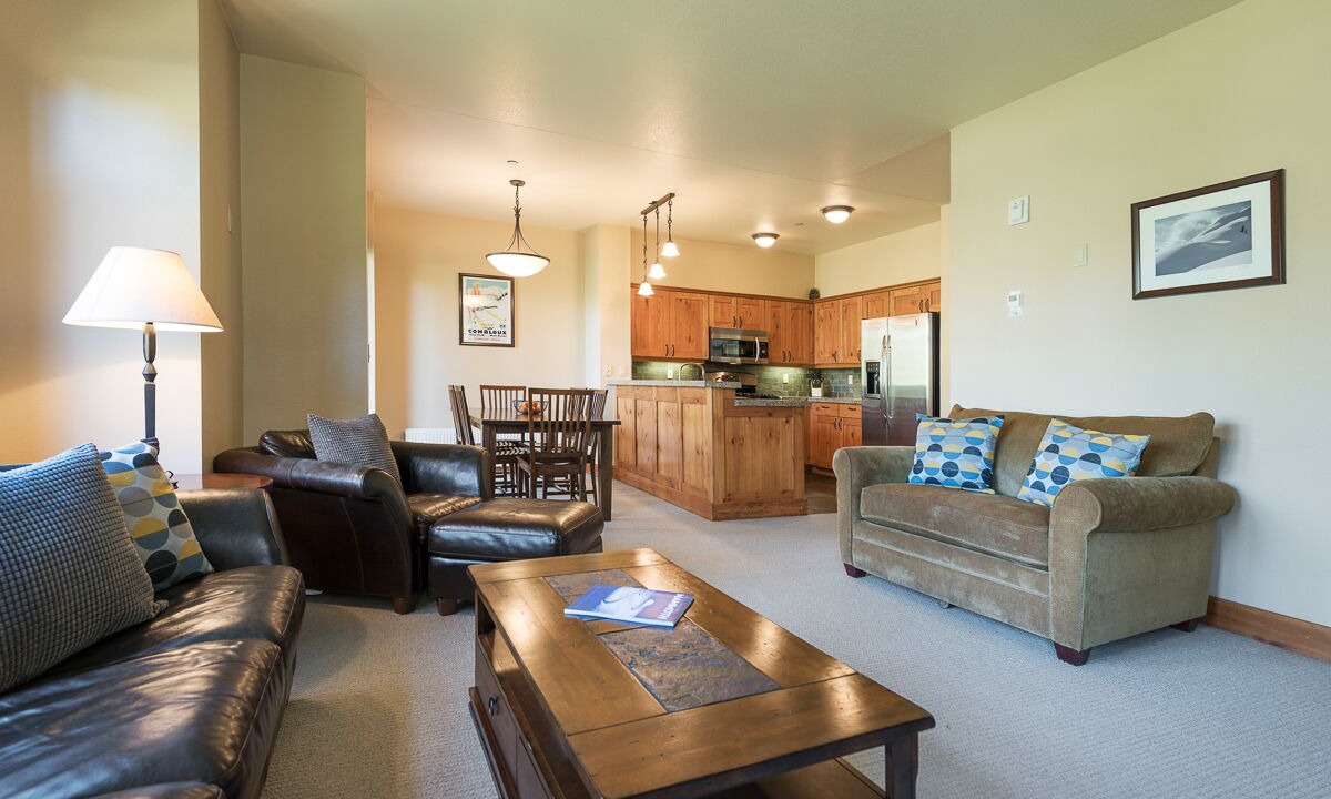 Photo of Livingroom in Crooked Pines