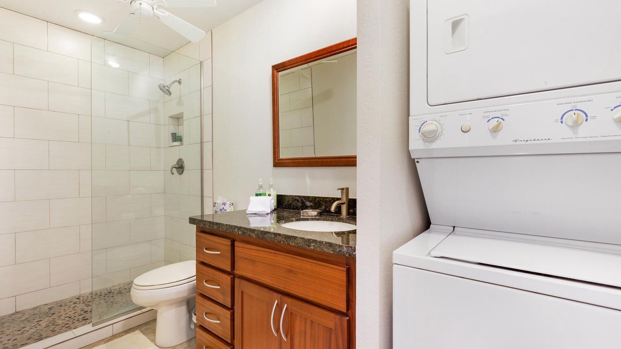 Photo of Bathroom in Keauhou