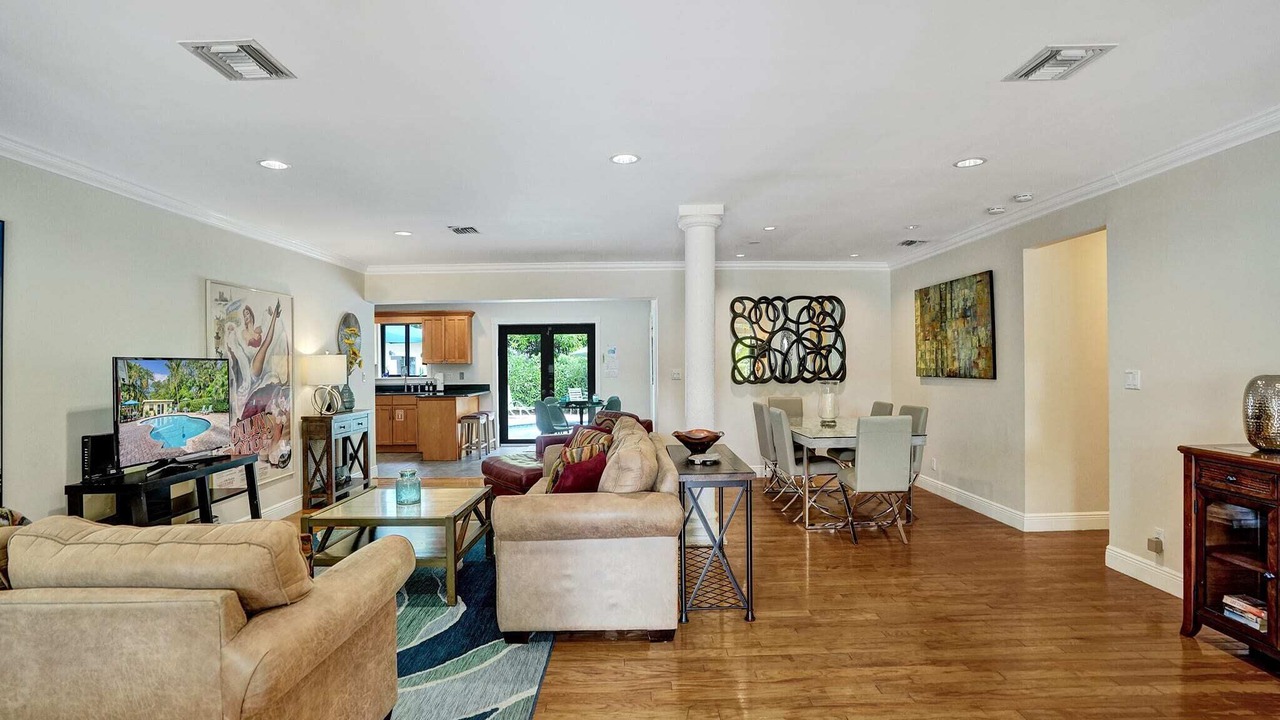 Photo of Livingroom in Wilton Manors