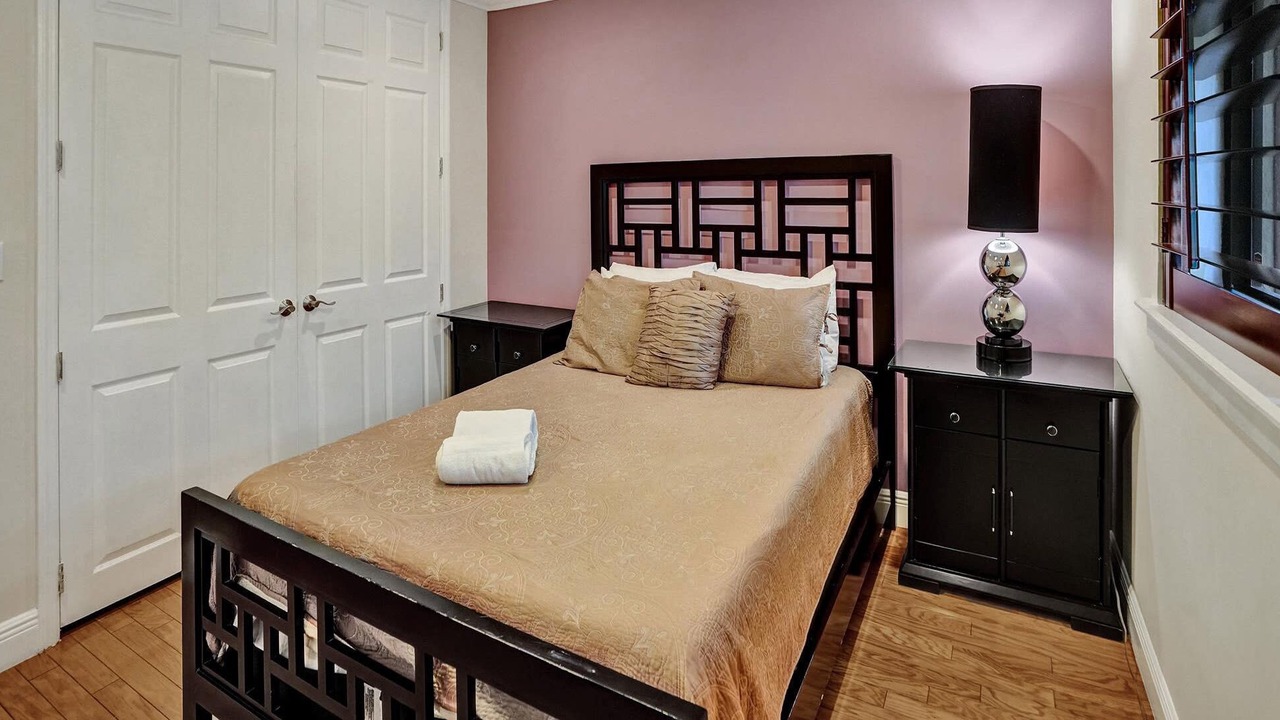 Photo of Bedroom in Wilton Manors