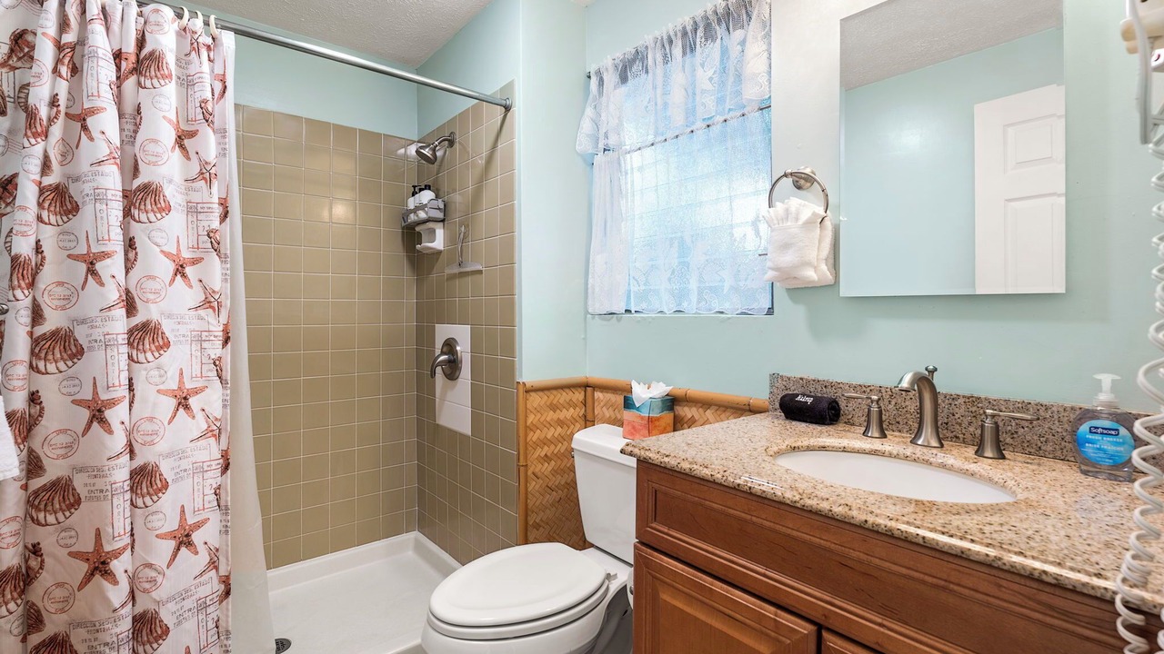 Photo of Bathroom in Kahaluu-Keauhou