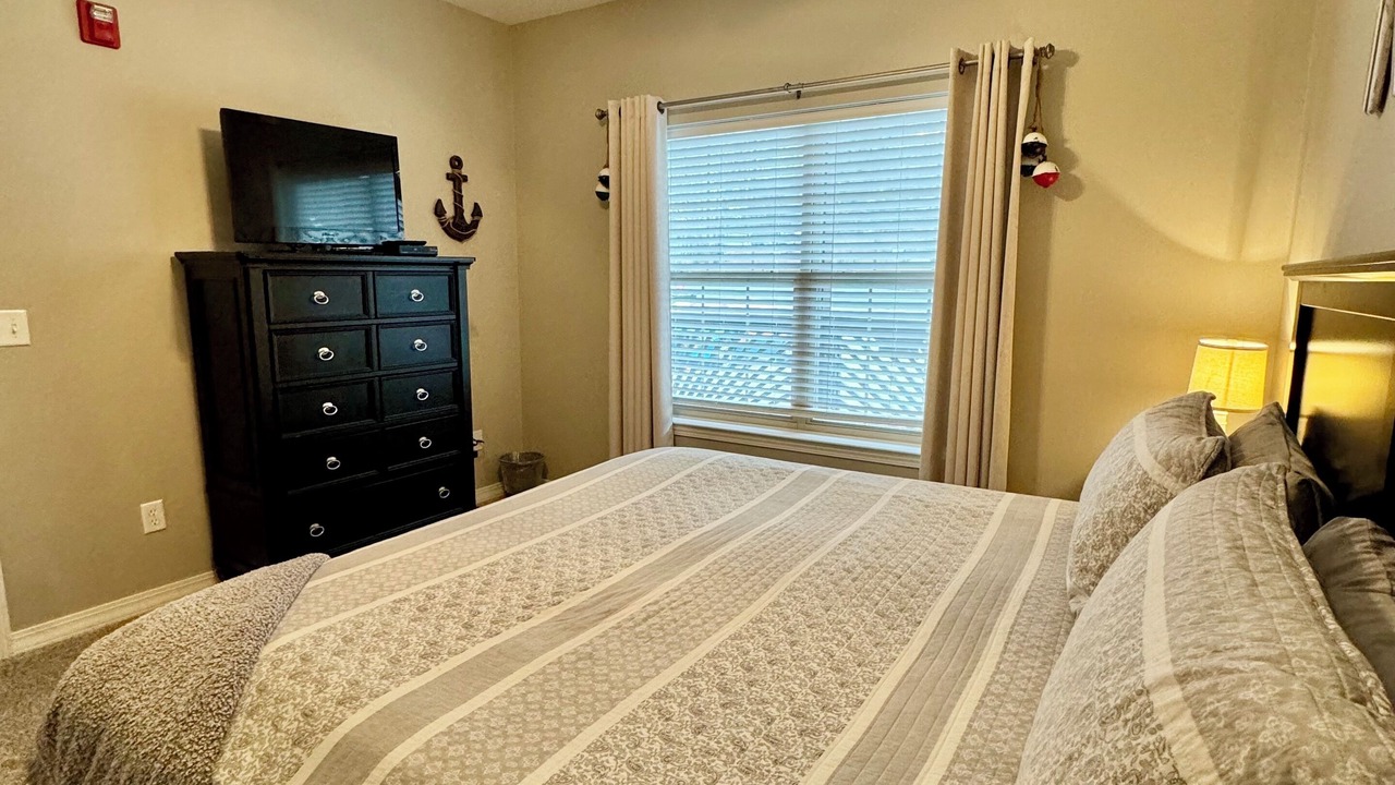 Photo of Bedroom in Hollister