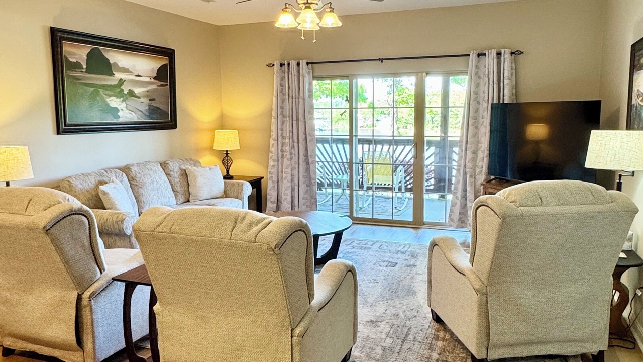 Photo of Livingroom in Hollister