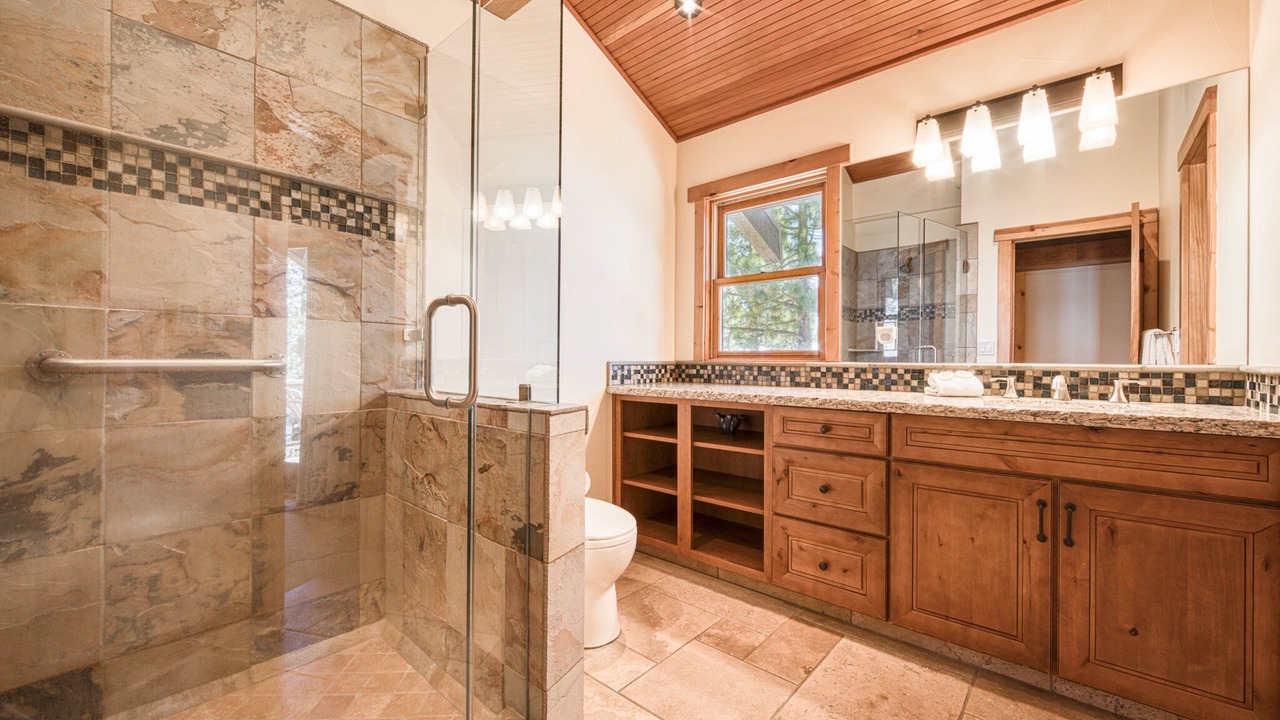 Photo of Bathroom in Lake Forest