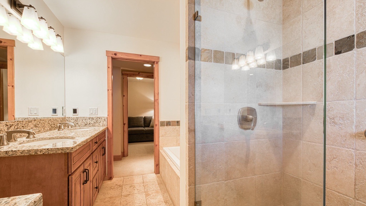 Photo of Bathroom in Lake Forest