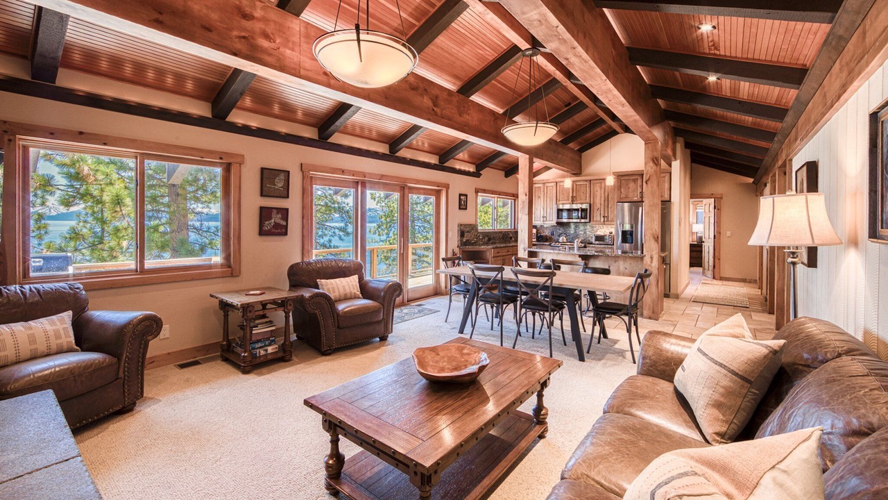 Photo of Livingroom in Lake Forest