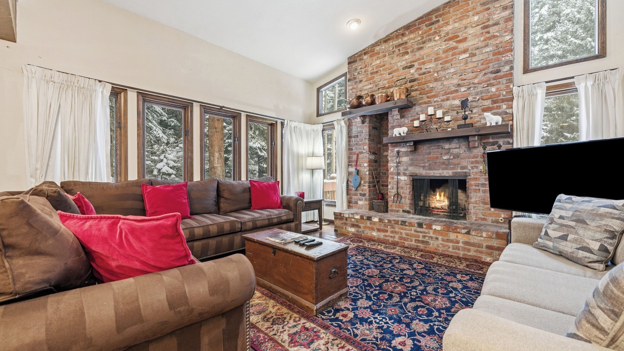 Photo of Livingroom in Vail