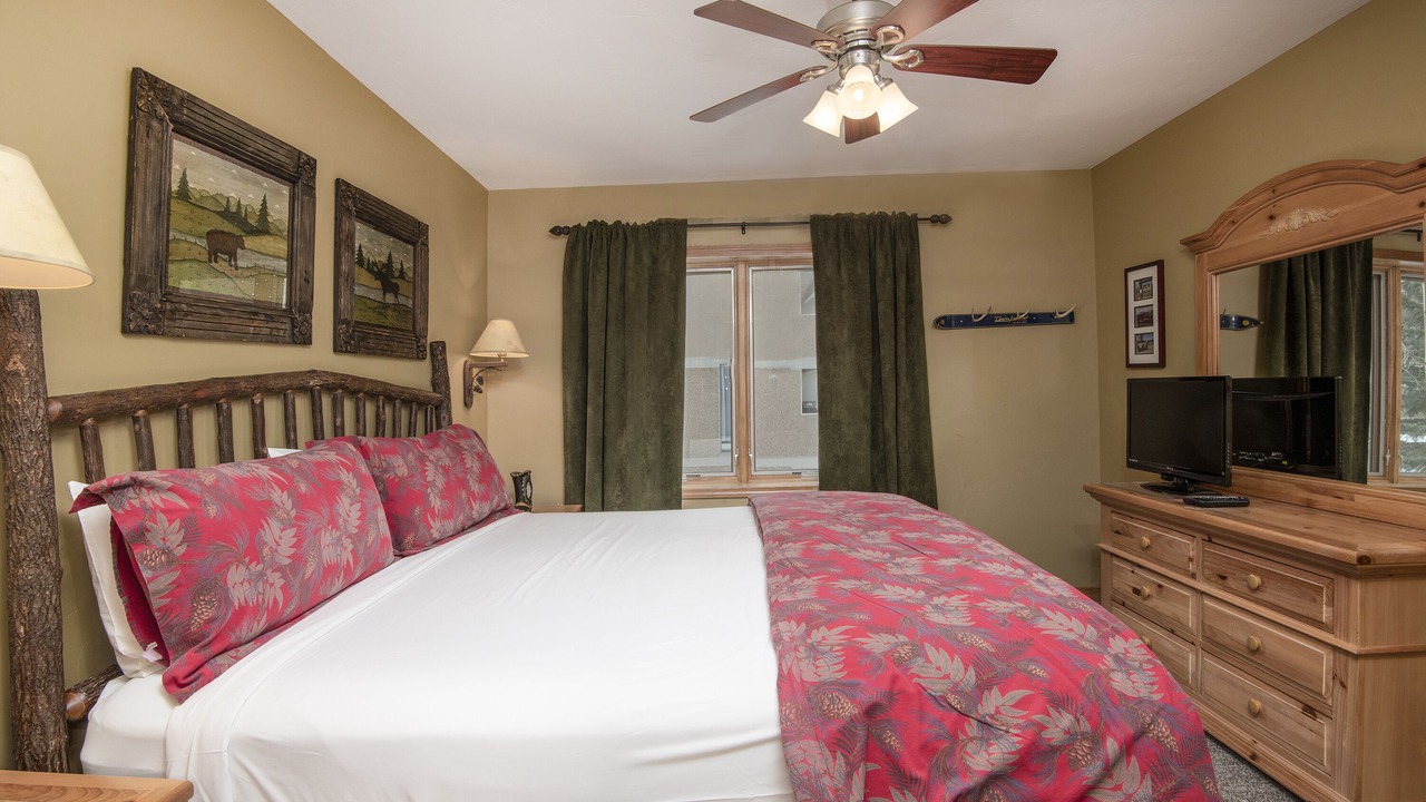 Photo of Bedroom in Vail