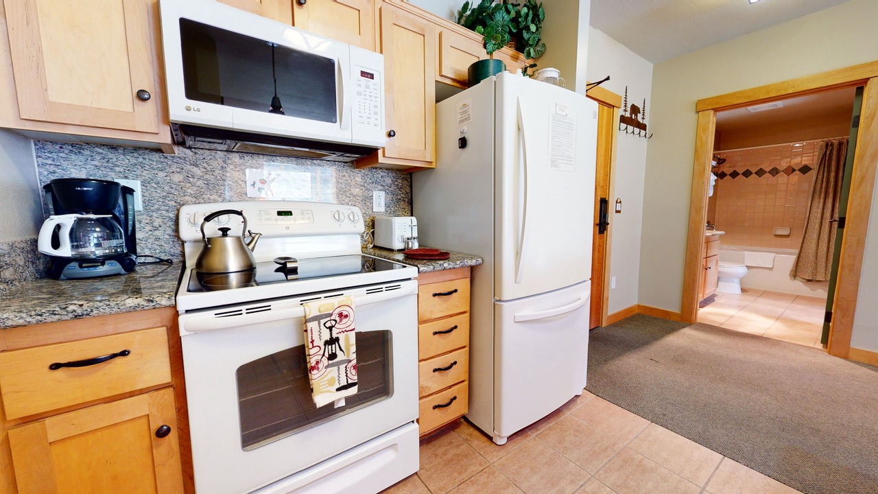Photo of Kitchen in Mammoth Lakes