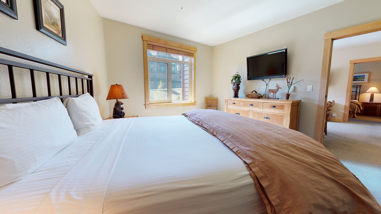 Photo of Bedroom in Mammoth Lakes