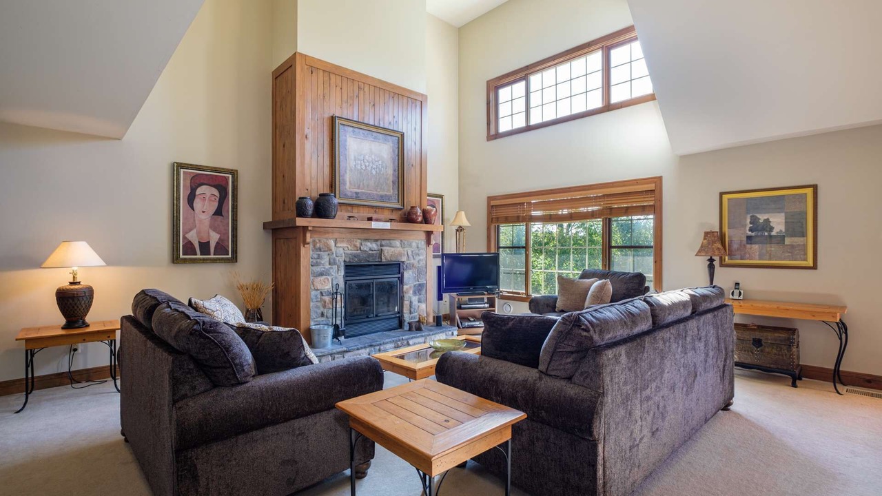 Photo of Livingroom in Mont-Tremblant