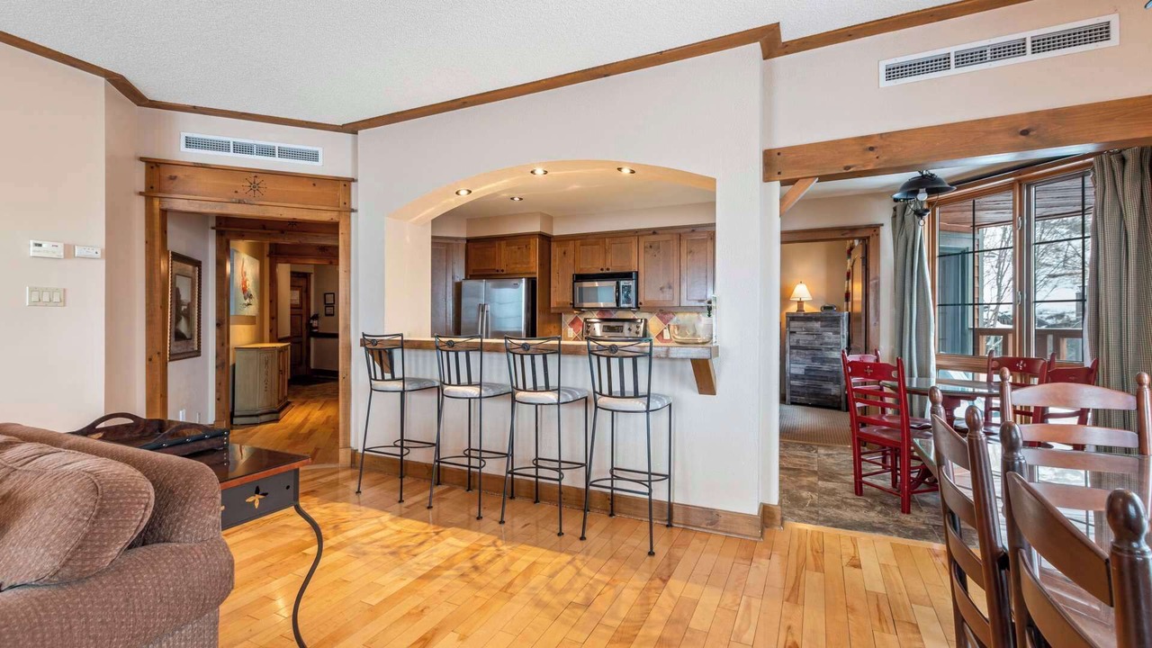 Photo of Livingroom in Mont-Tremblant