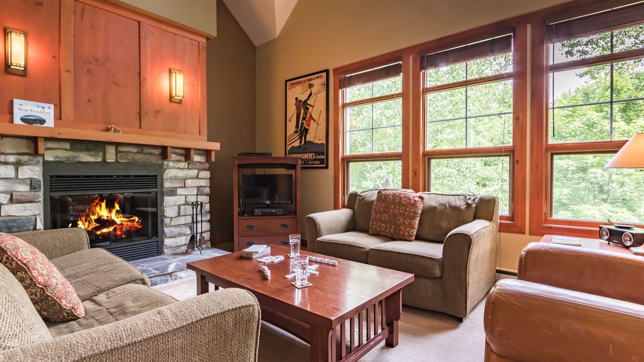 Photo of Livingroom in Tremblant-Les-Eaux