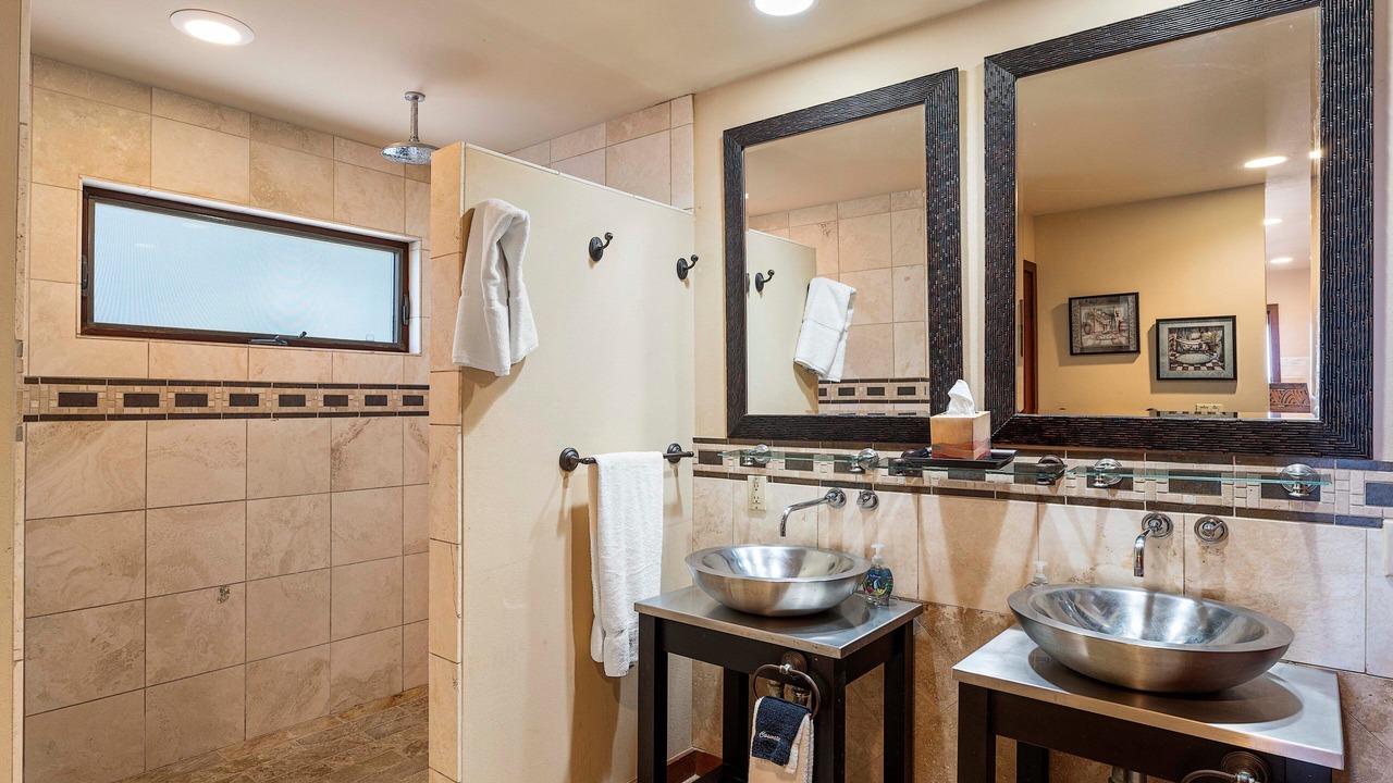 Photo of Others in Historic Kailua Village