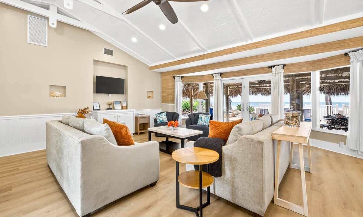 Photo of Livingroom in Clearwater Beach