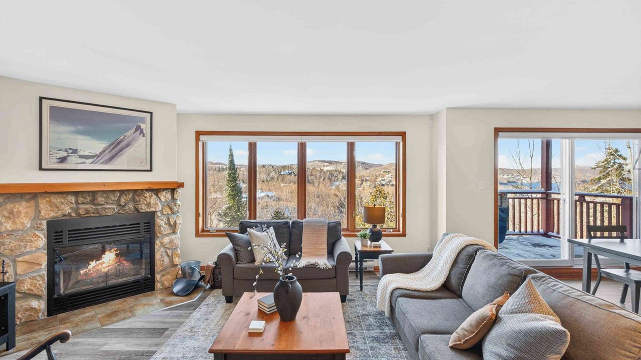 Photo of Livingroom in Mont-Tremblant