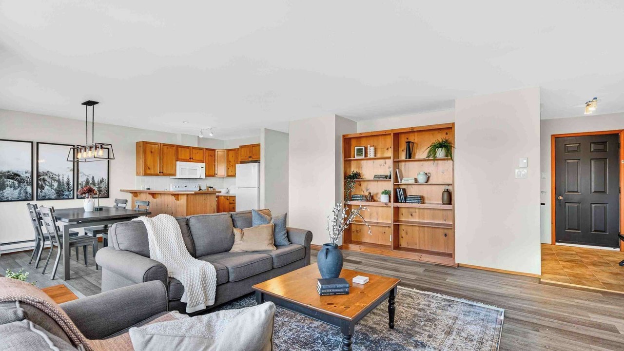 Photo of Livingroom in Mont-Tremblant