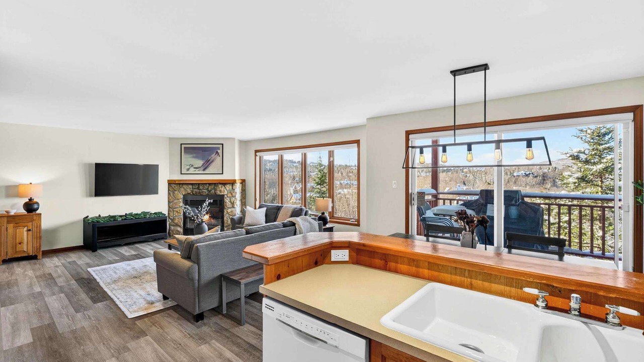 Photo of Livingroom in Mont-Tremblant