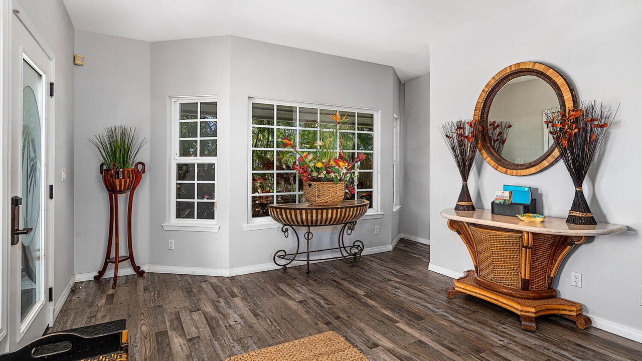 Photo of Others in Historic Kailua Village