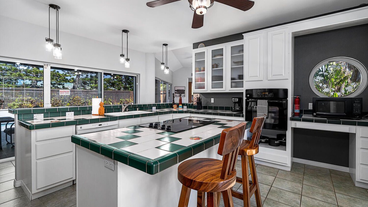 Photo of Others in Historic Kailua Village