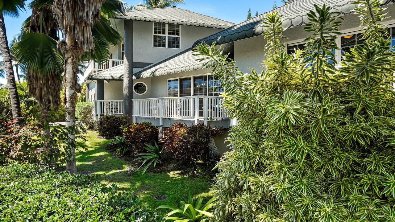 Photo of Others in Historic Kailua Village