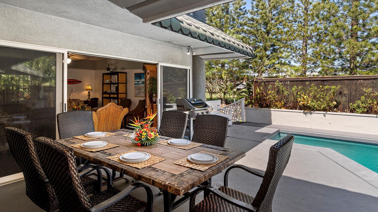 Photo of Others in Historic Kailua Village