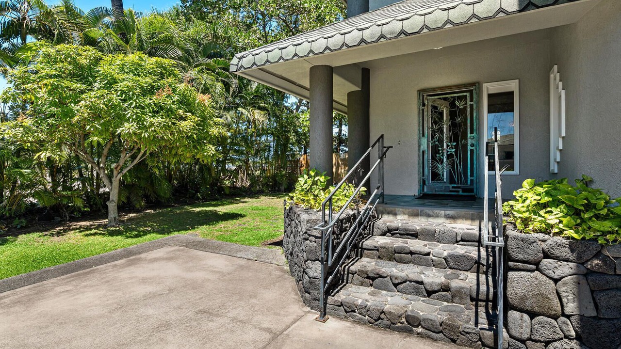 Photo of Others in Historic Kailua Village