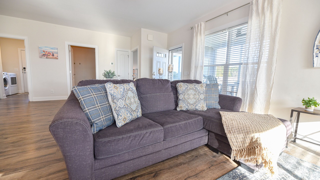 Photo of Livingroom in Long Neck