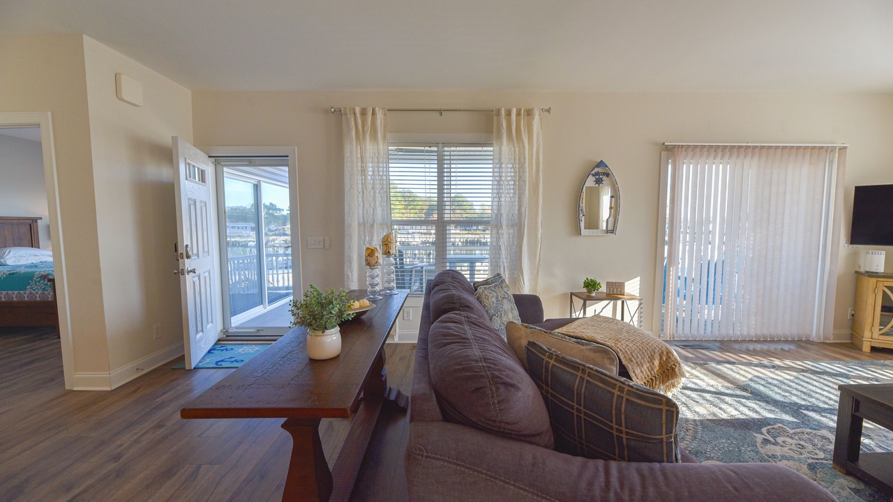 Photo of Livingroom in Long Neck