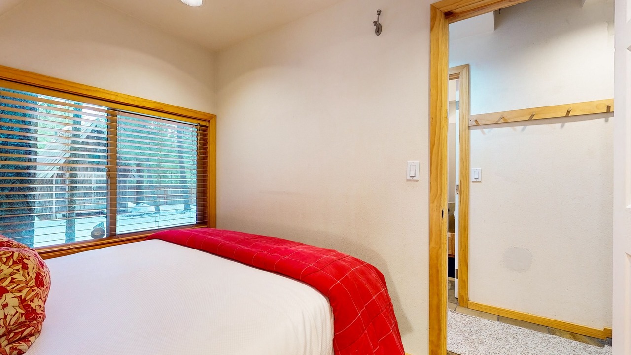 Photo of Bedroom in Easton