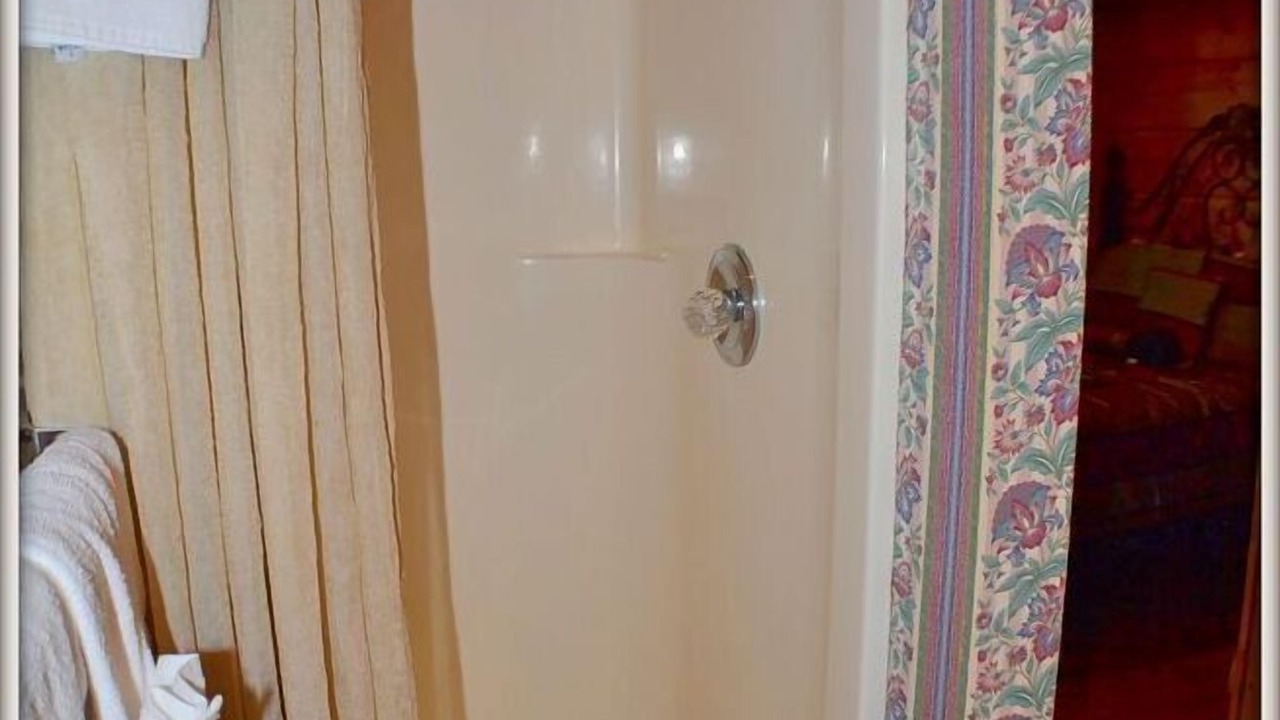 Photo of Bathroom in Pigeon Forge