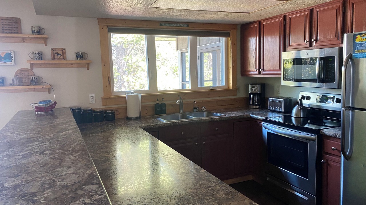 Photo of Kitchen in West Yellowstone