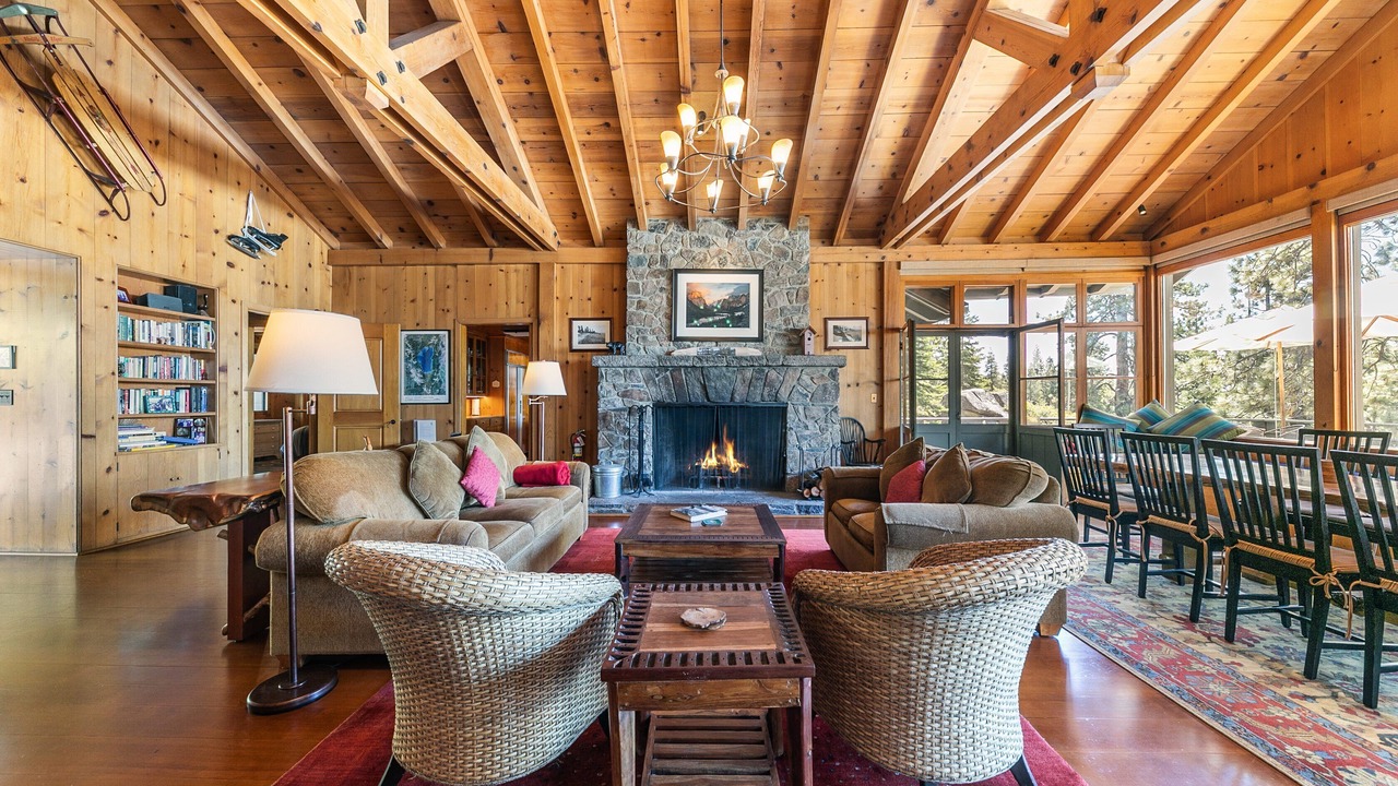 Photo of Livingroom in Brockway