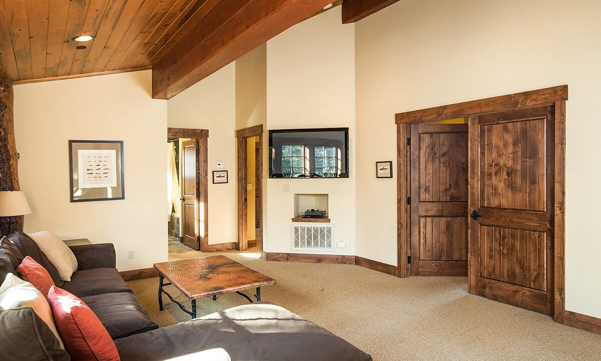 Photo of Livingroom in Olympic Valley