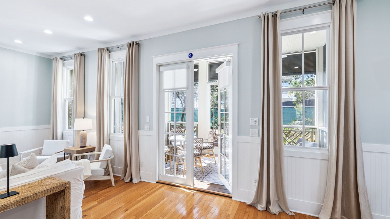 Photo of Livingroom in Seacrest Beach