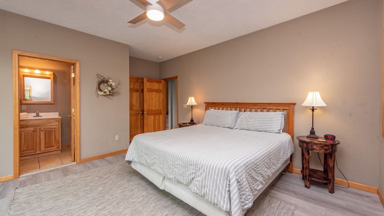 Photo of Bedroom in Thayerville