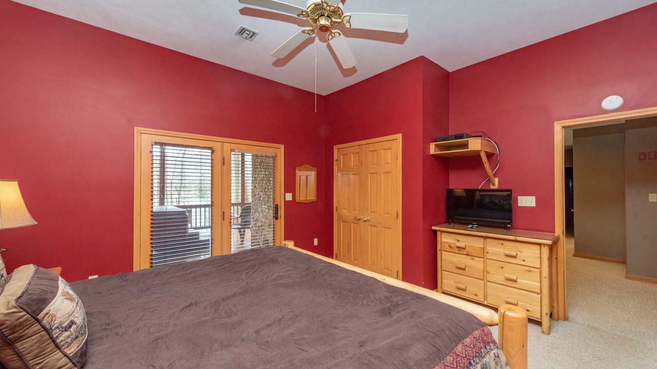 Photo of Bedroom in McHenry